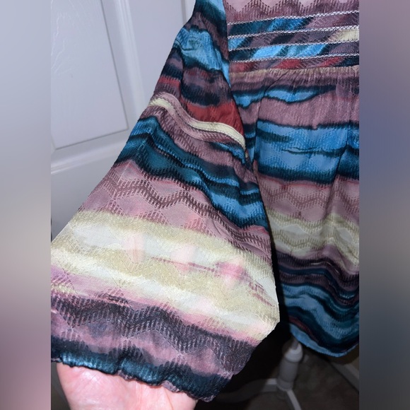 Zac & Rachel Top - Picture 4 of 7